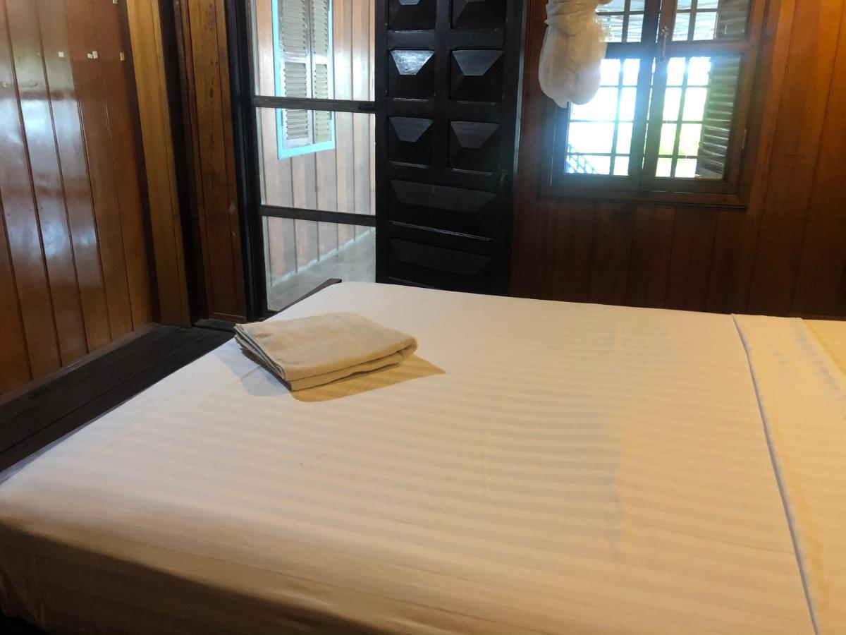 Nomad Guesthouse Kratie Exterior photo