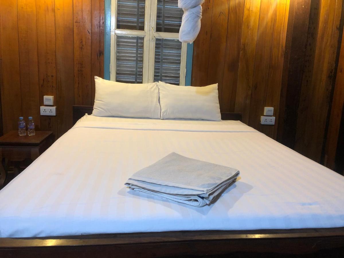 Nomad Guesthouse Kratie Exterior photo